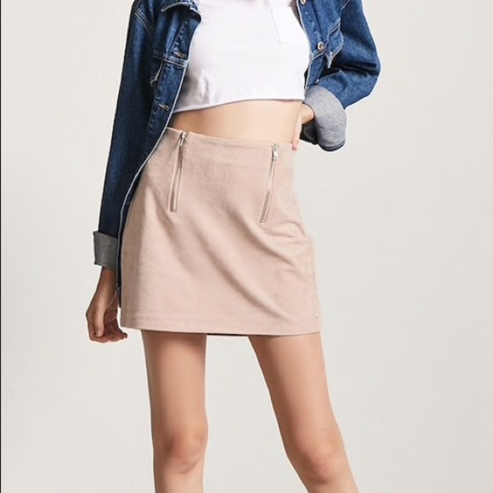 faux suede baby pink zip-up skirt!